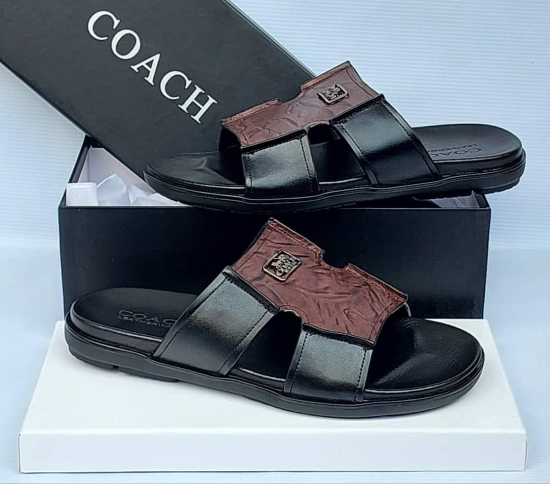 Men's Slippers (Stylish, Long-lasting, Sophisticated, Fashionable)