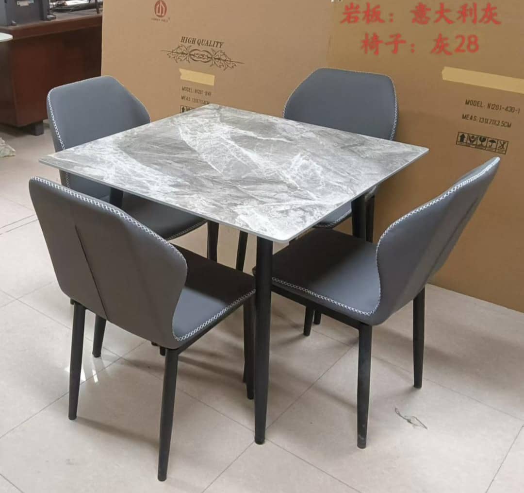 Contemporary Elegant Dining Set with 4 Chairs (Robust, Chic)