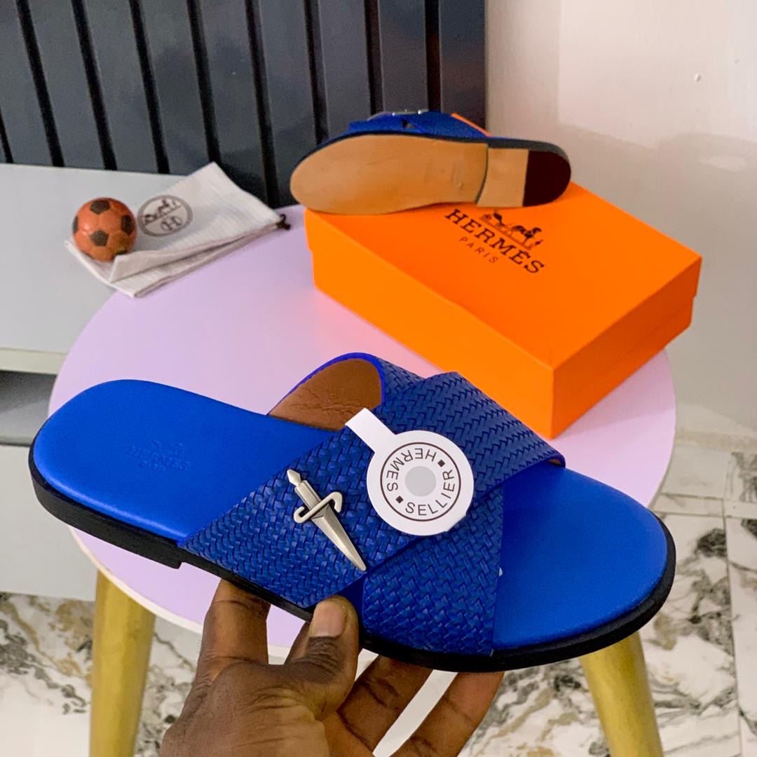 Men's Slippers (Chic, Fashionable, Sturdy, Sophisticated, Trendsetting)