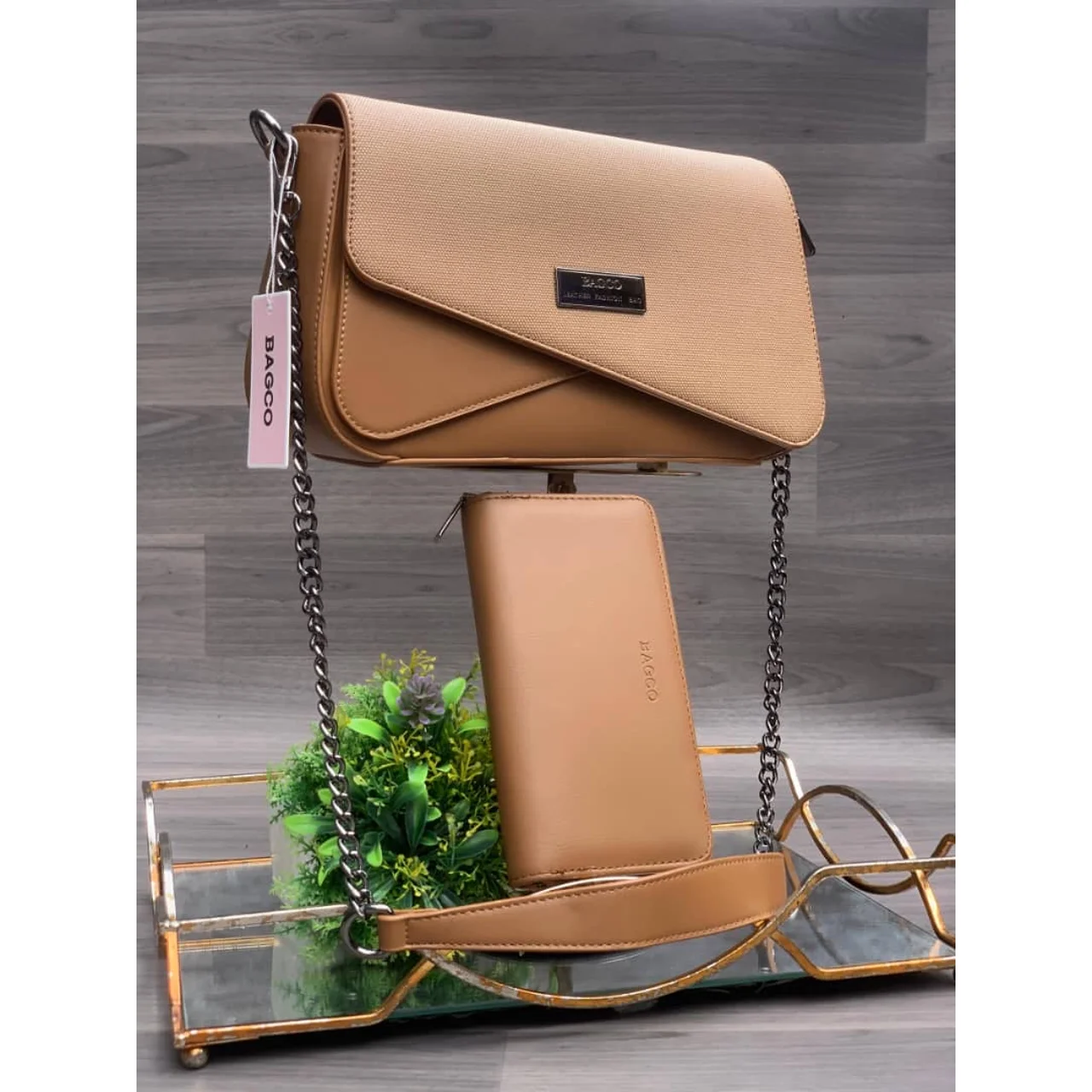_Chic and Durable Handbags for Women (Trendy, Elegant, Classy, Fashion-Forward)