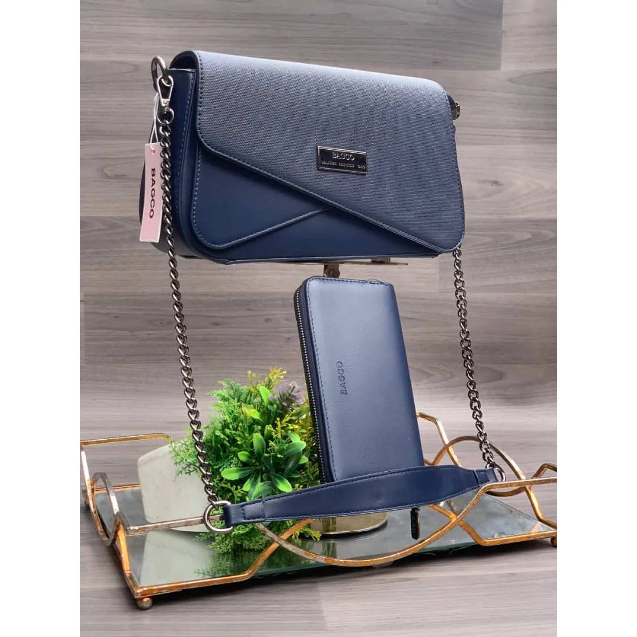 _Chic and Durable Handbags for Women (Trendy, Elegant, Classy, Fashion-Forward)