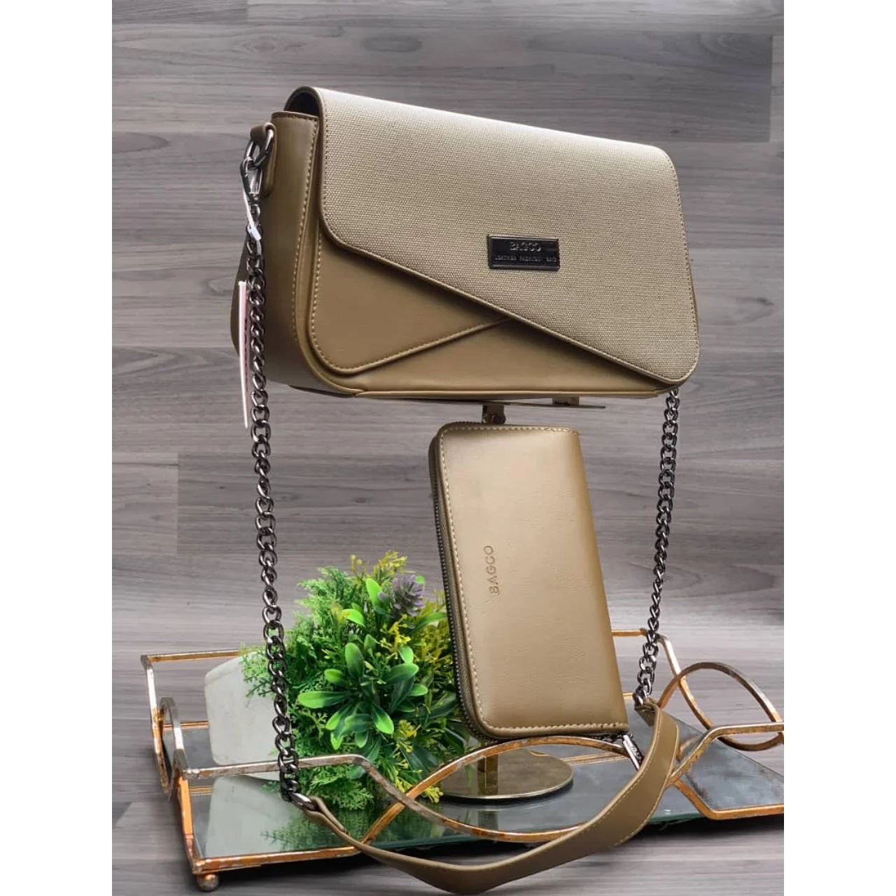 _Chic and Durable Handbags for Women (Trendy, Elegant, Classy, Fashion-Forward)