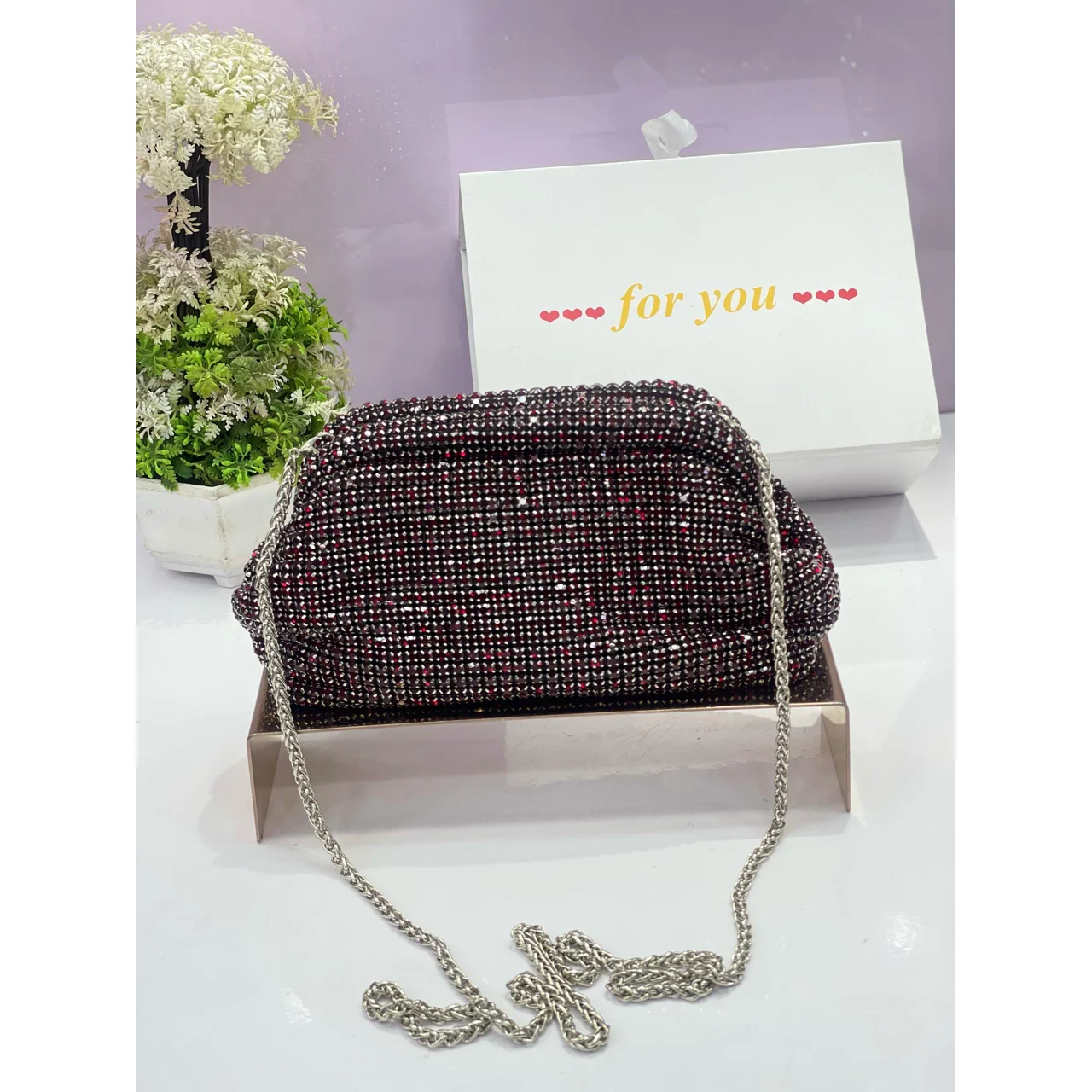 _Chic and Sturdy Women's Clutch Bag (Durable, Elegant, Trendy, Fashion-Forward)