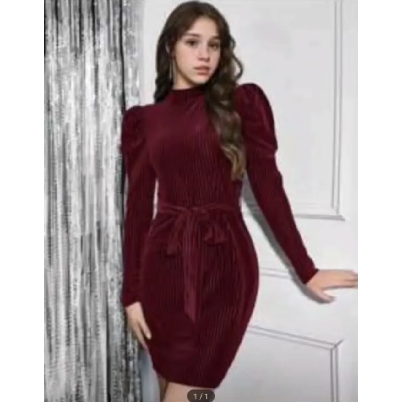 _Chic Teen Dress (Durable, Elegant, Trendy, Fashion-Forward, Ideal for Ages 13 and Up)
