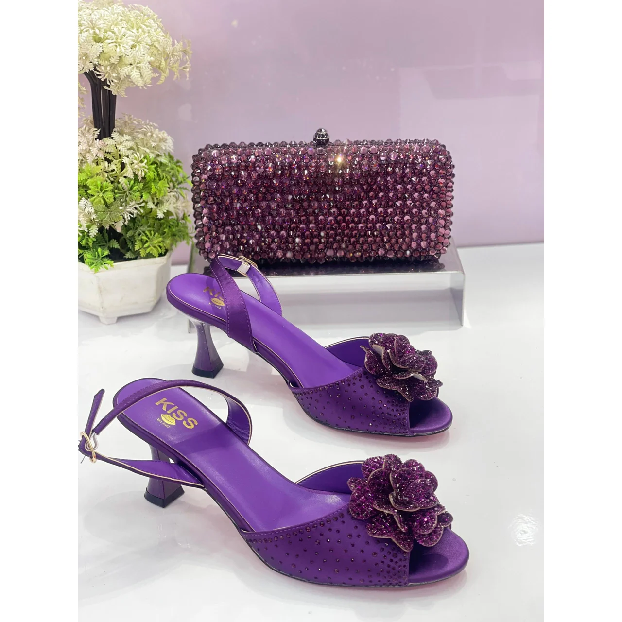_Chic Women's Bridal/Party Ensemble (Sophisticated, Timeless, Trendy, Fashion-Forward, Long-lasting)