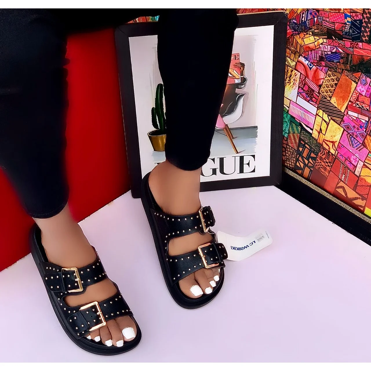 _Chic Women's Slippers (Durable, Fashion-Forward, Elegant, Stylish)