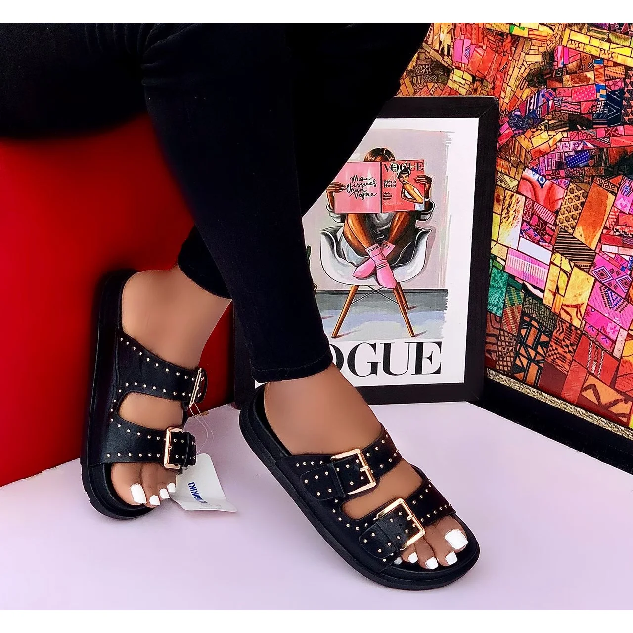 _Chic Women's Slippers (Durable, Fashion-Forward, Elegant, Stylish)