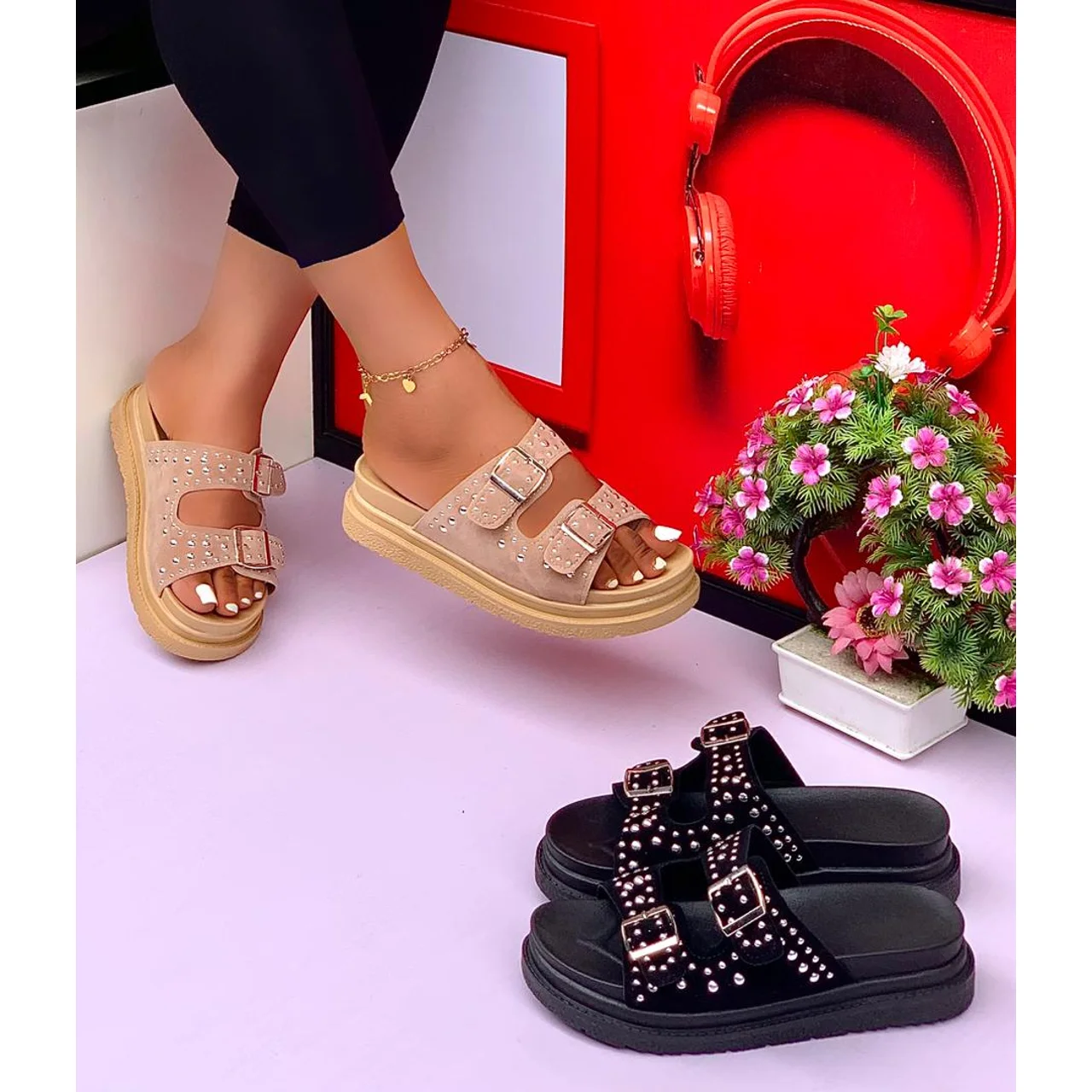 _Chic Women's Slippers (Durable, Fashion-Forward, Elegant, Stylish)