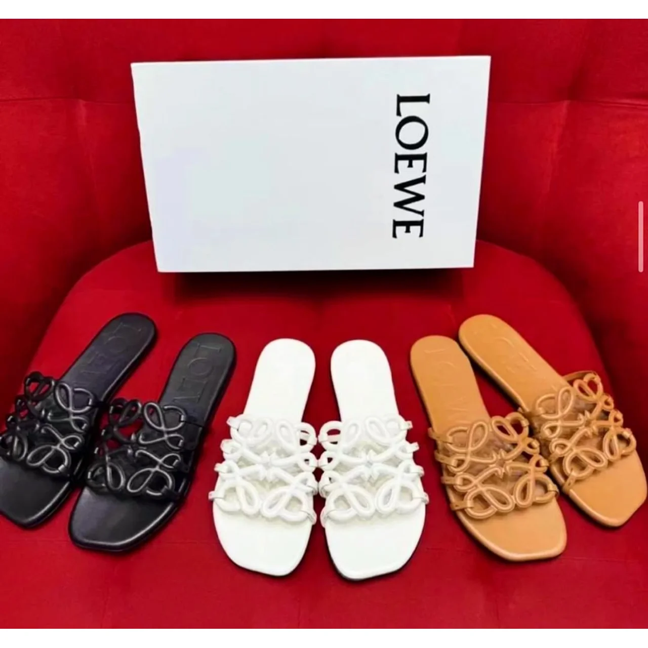 _Chic Women’s Slippers (Sophisticated, Fashionable, Elegant, Long-lasting, Trendy)