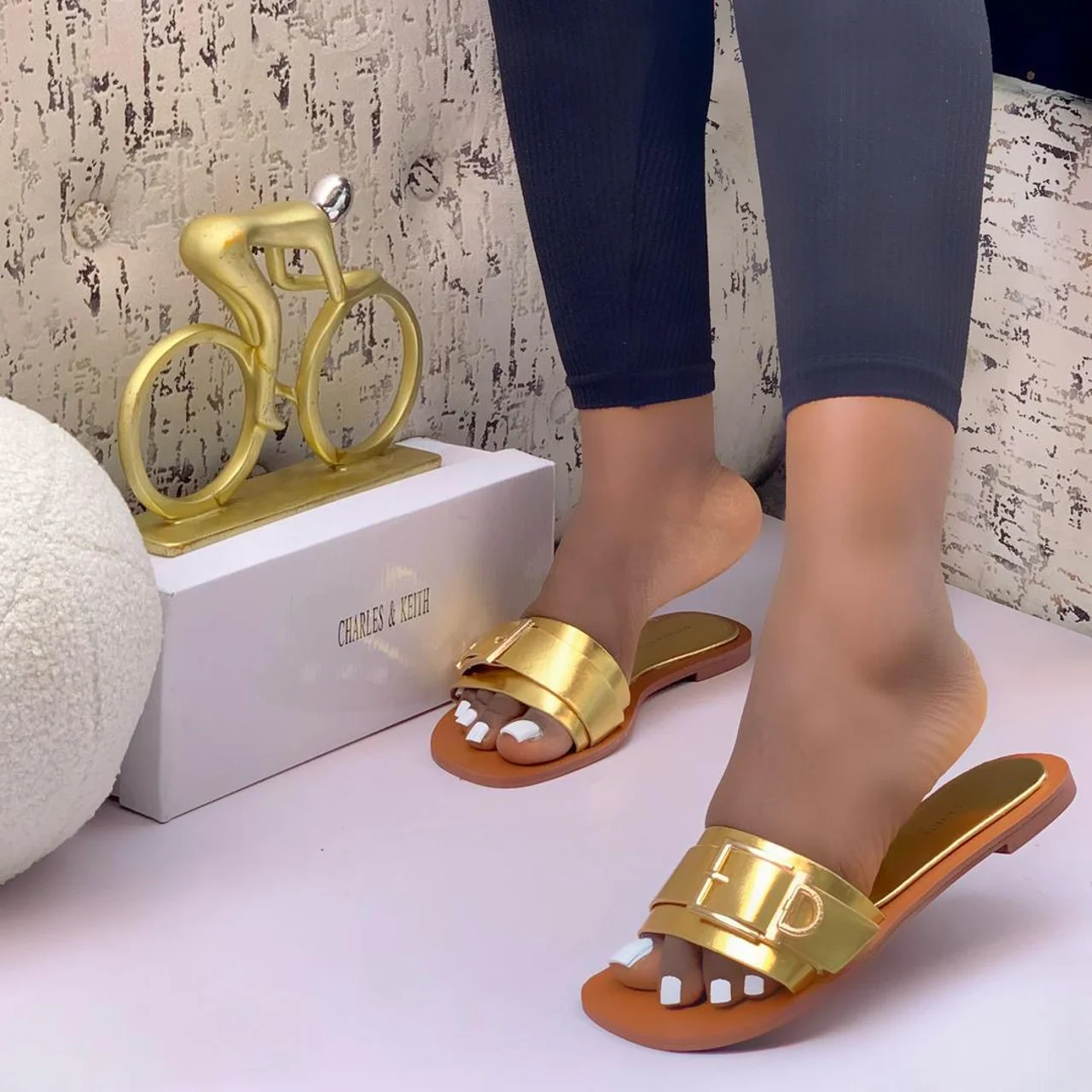 _Chic Women's Slippers (Stylish, Durable, Fashion-Forward, Sophisticated)