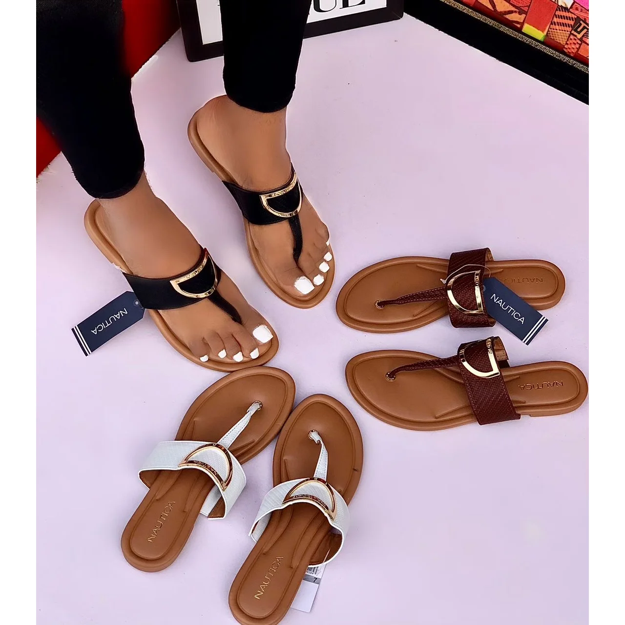 _Chic Women's Slippers (Trendy, Elegant, Long-lasting, Fashion-forward)