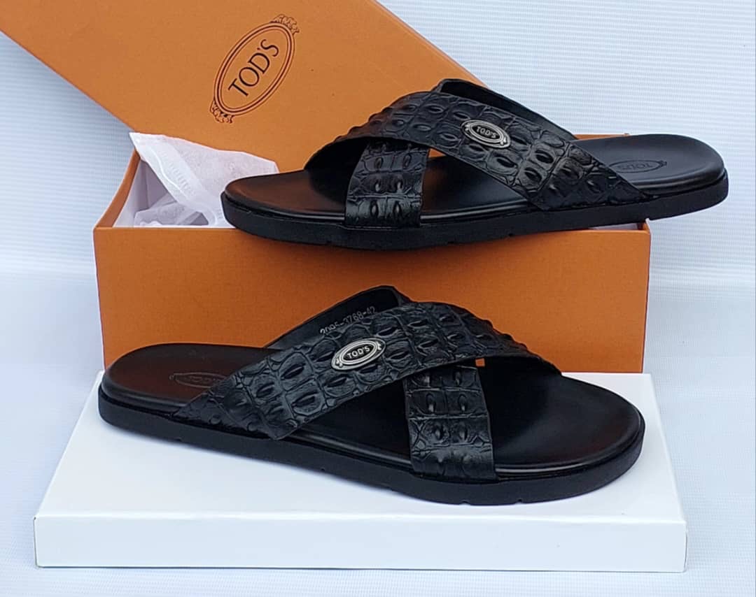 Premium Fashionable Slippers for Men (Stylish, Durable, Elegant)