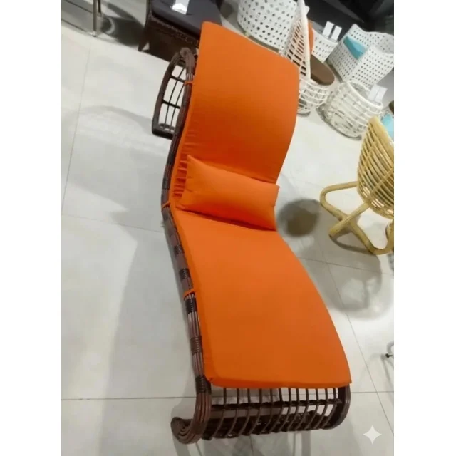 None_Elegant Curved Rattan Lounge Chair with  Cushion