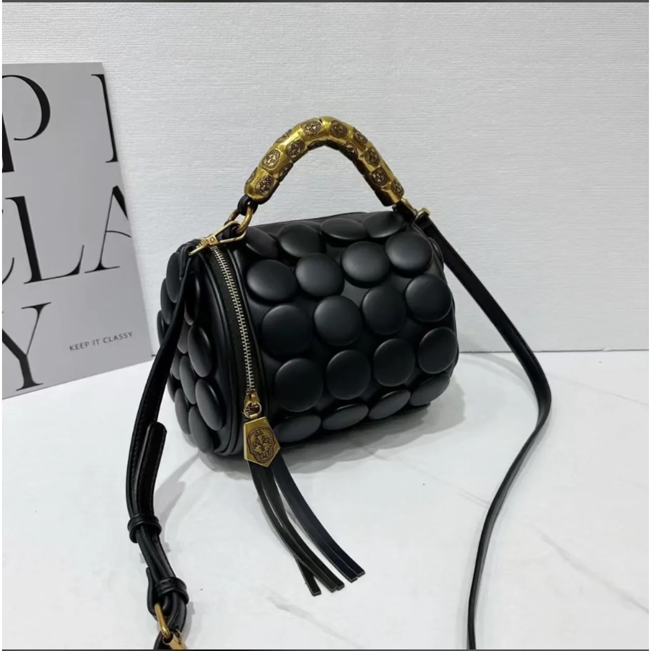 _Elegant Premium Women's Handbag (Stylish, Fashion-Forward, Sophisticated, Durable)