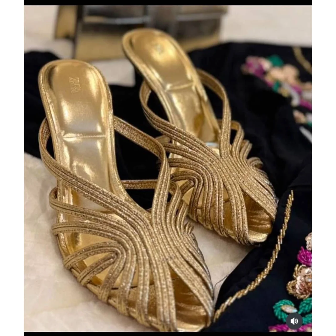 _Elegant Women's Footwear (Durable, Stylish, Chic)