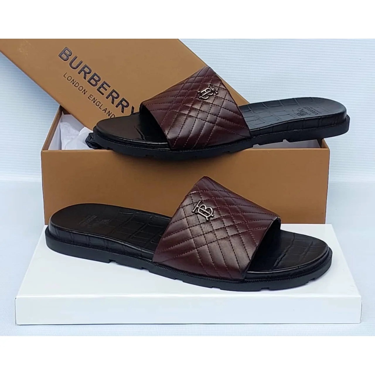 _Fashionable and Durable Men's Trendy Slippers