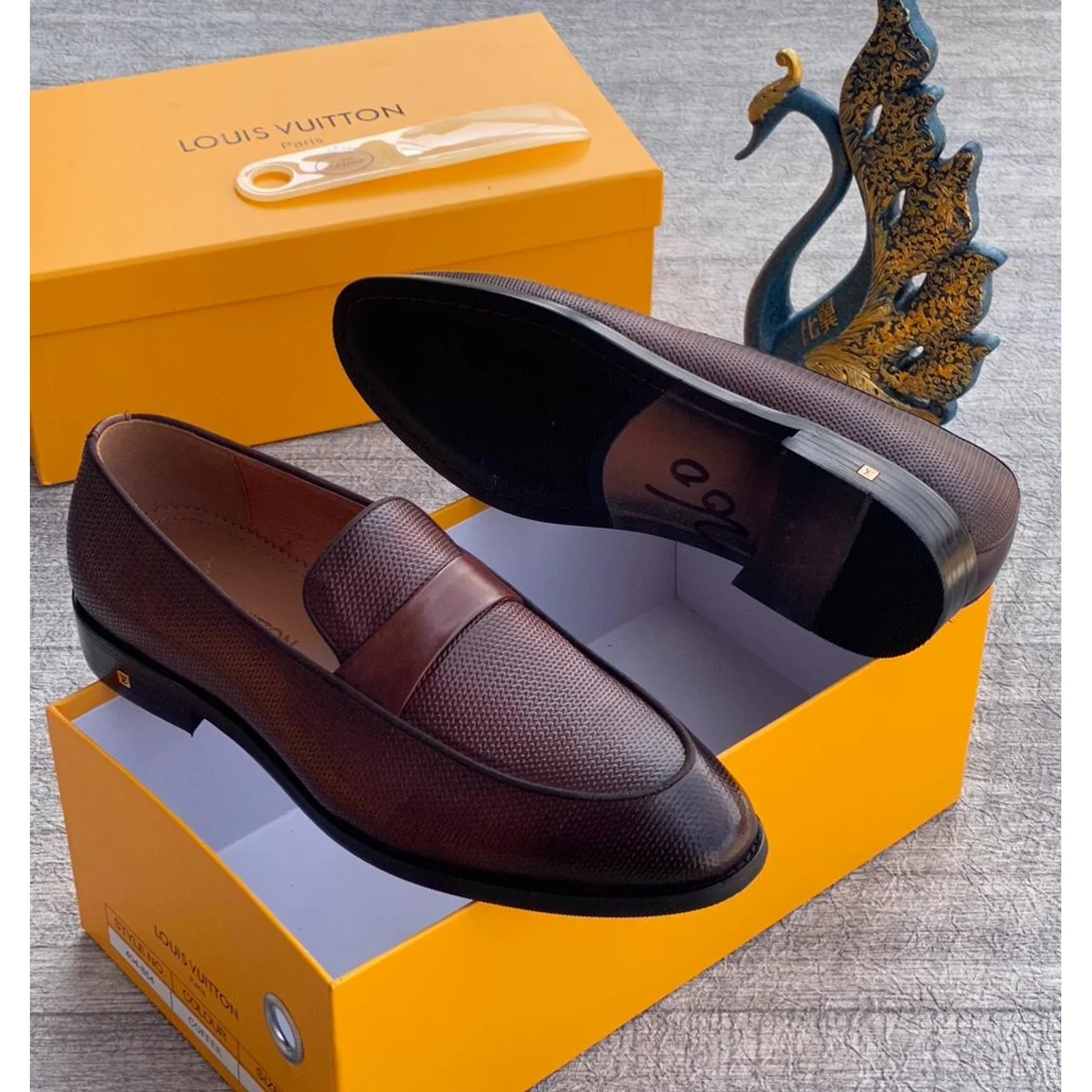_Long-lasting Men’s Footwear (Durable, Trendy, Chic, Elegant)