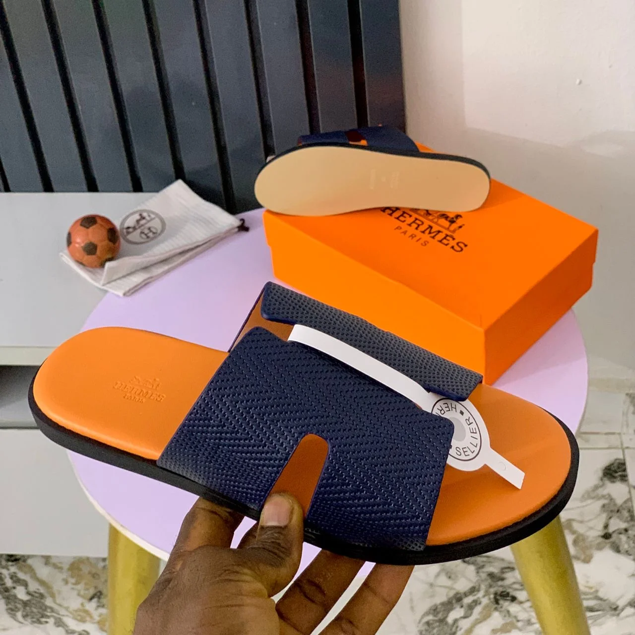 _Men's Hermes Fashionable Slippers (Chic, Elegant, Durable, Trendsetting, Stylish)