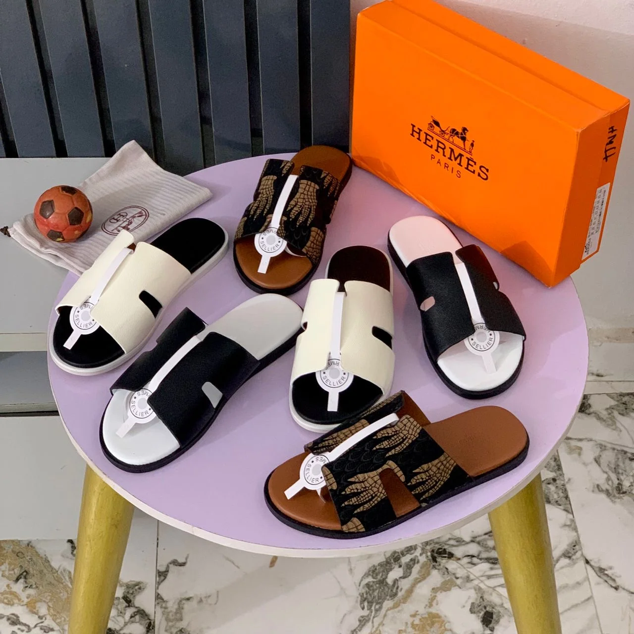 _Men's Hermes Fashionable Slippers (Chic, Elegant, Durable, Trendsetting, Stylish)