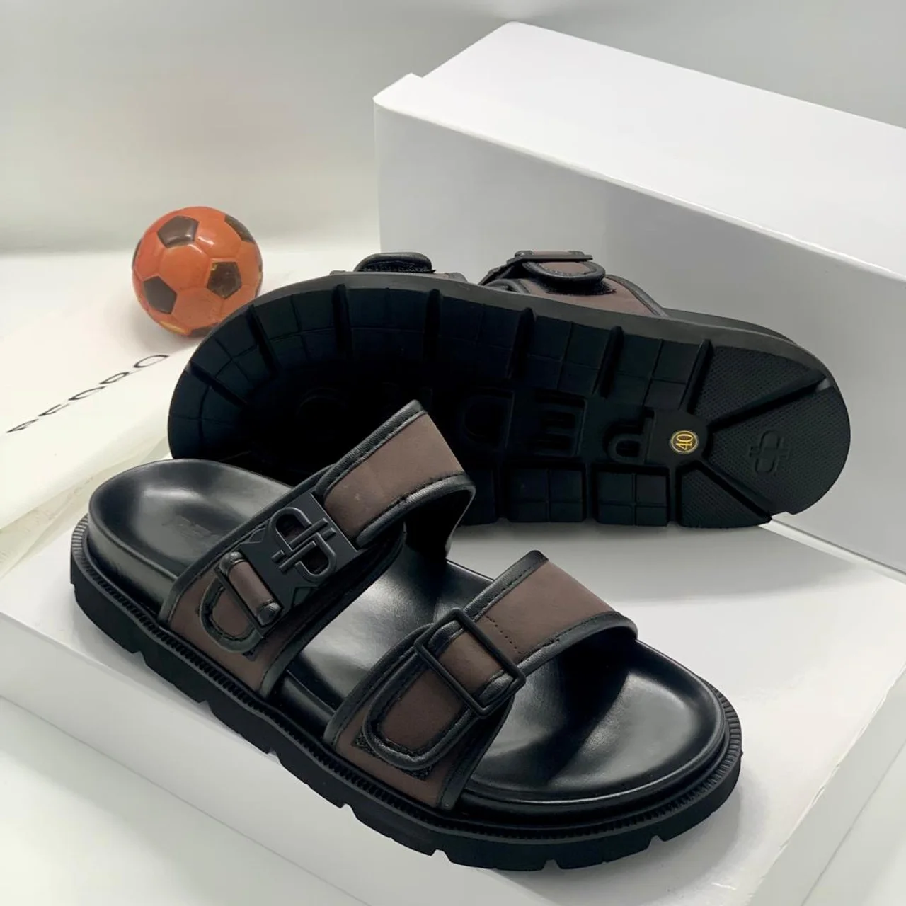 _Men's Sturdy Slippers (Elegant, Classy, Chic, Fashionable)