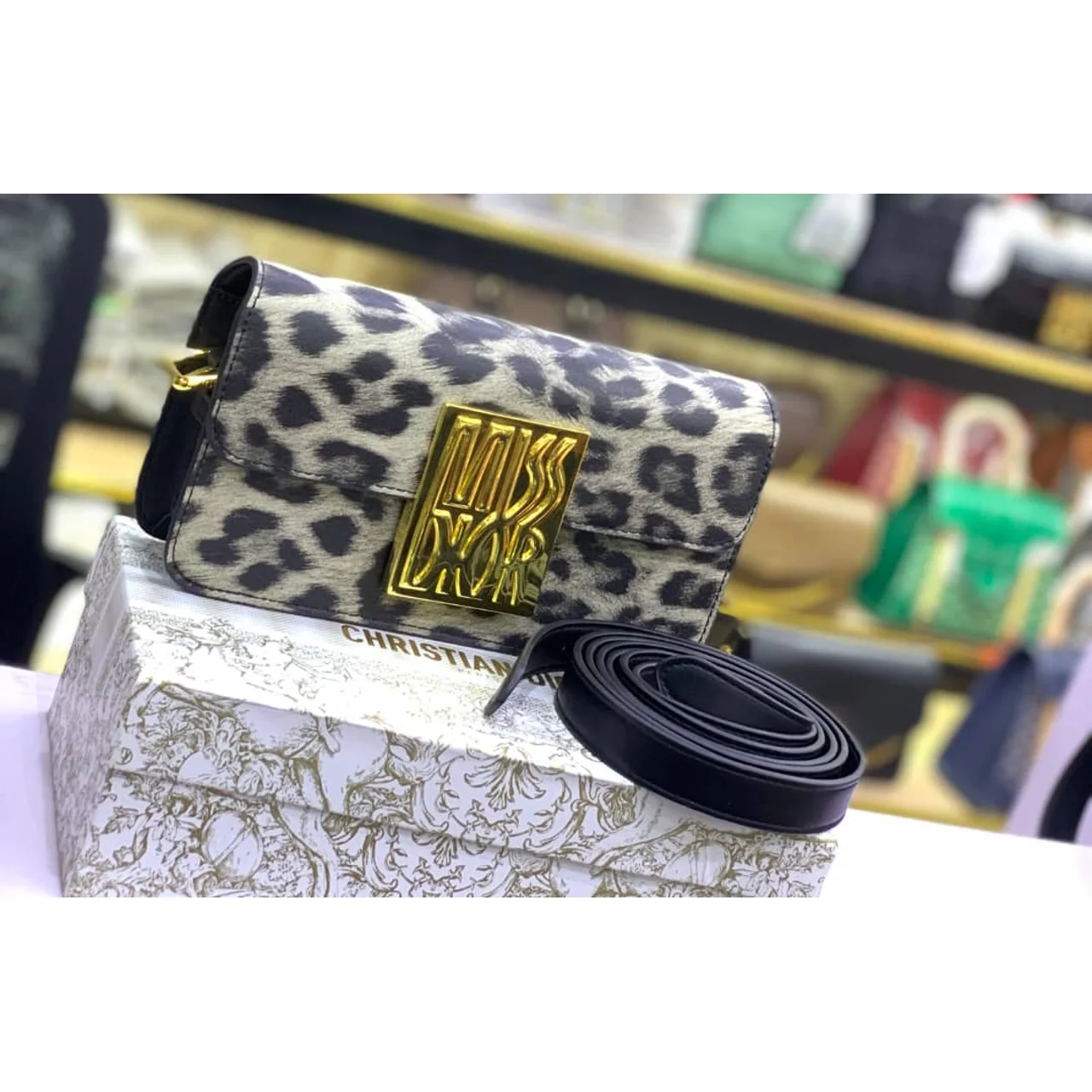 _Miss Dior Midi Handbag (Chic, Sophisticated, Trendy, Fashionable, Long-lasting)