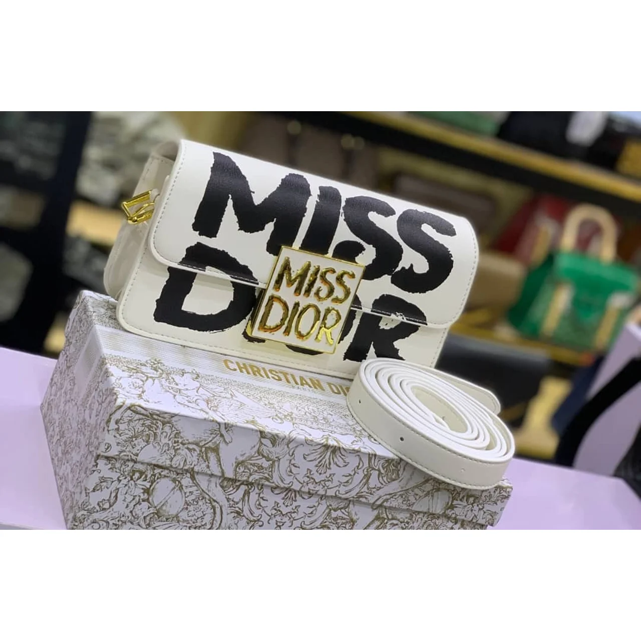 _Miss Dior Midi Handbag (Chic, Sophisticated, Trendy, Fashionable, Long-lasting)