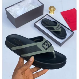 _Chic and Classy Men's Slippers (Trendy, Sturdy, Fashionable, Sophisticated)