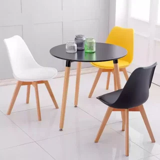 Luxury Bentwood Round Dinning Table with Three Chairs