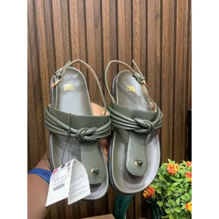 _Women’s Sandals (Sturdy, Stylish, Offered in Four Colors)