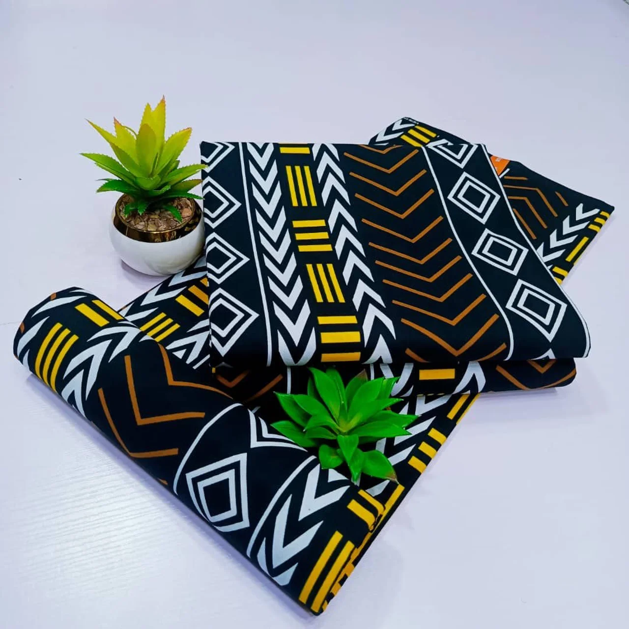 _Sophisticated African Fabric (Stylish, 100% Cotton, Chic, Long-lasting)