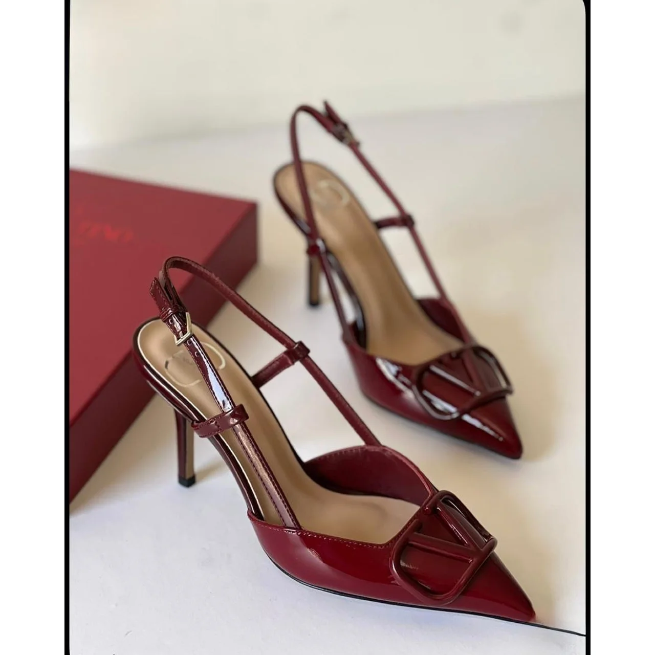 _Sturdy Women's Footwear (Resilient, Stylish, Chic, Sophisticated)