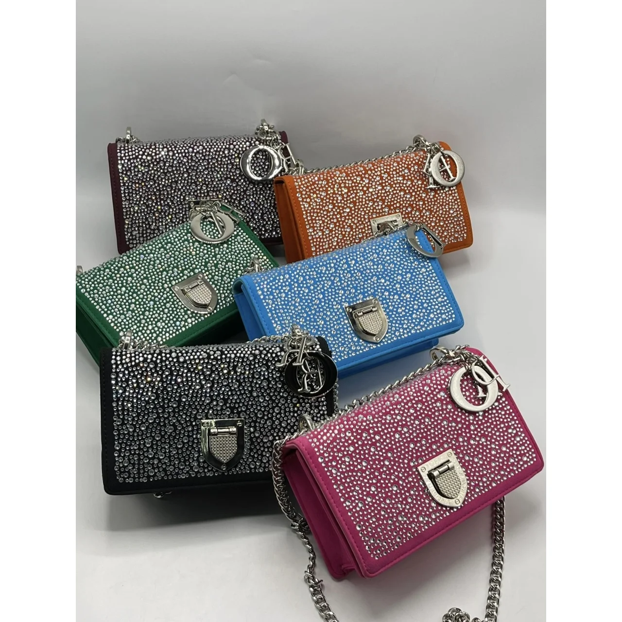 _Sturdy Women's Handbag (Reliable, Chic, Trendy, Elegant)