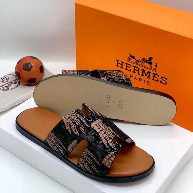 _Trendy and Durable Men's Stylish Slippers (High Quality)_Trendy and Durable Men's Stylish Slippers (High Quality)
