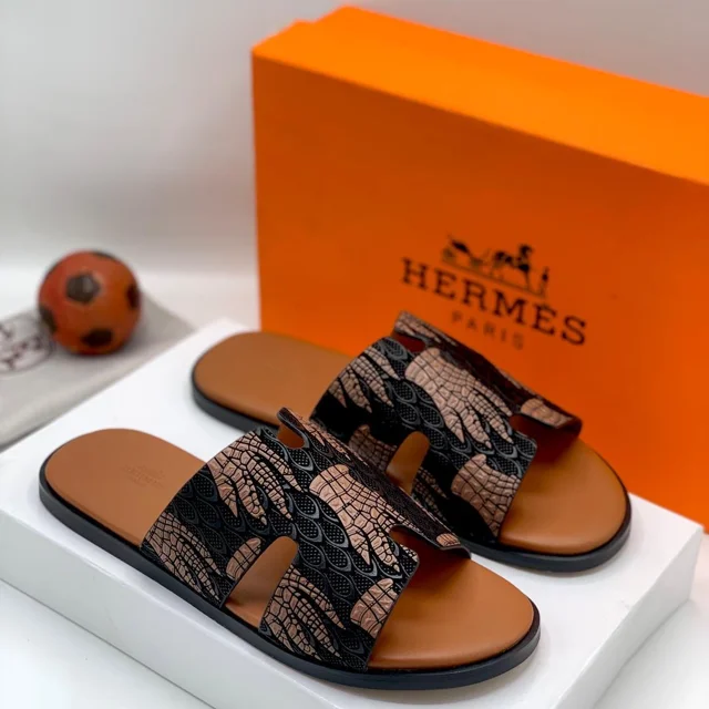 _Trendy and Durable Men's Stylish Slippers (High Quality)_Trendy and Durable Men's Stylish Slippers (High Quality)