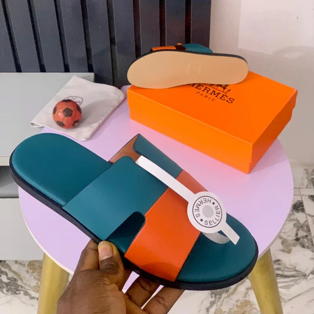 _Trendy and Durable Men's Stylish Slippers (High Quality)