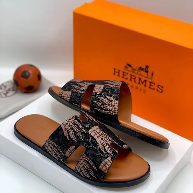 _Trendy and Durable Men's Stylish Slippers (High Quality)_Trendy and Durable Men's Stylish Slippers (High Quality)