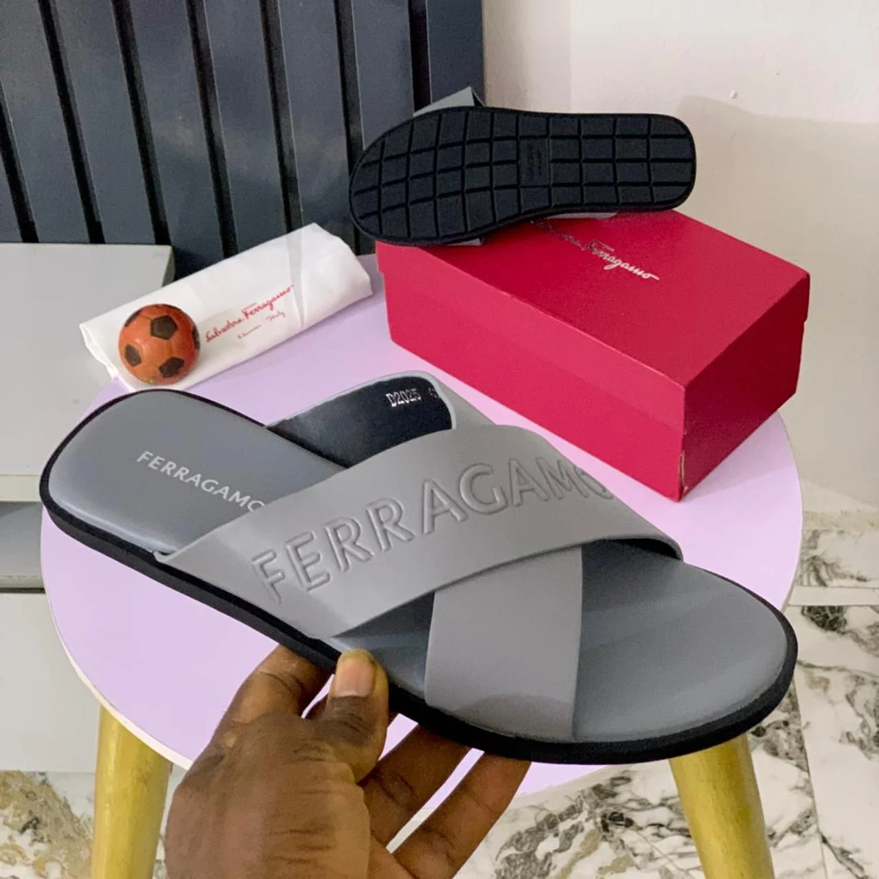 _Trendy Men's Slippers (Chic, Sophisticated, Stylish, Long-lasting)