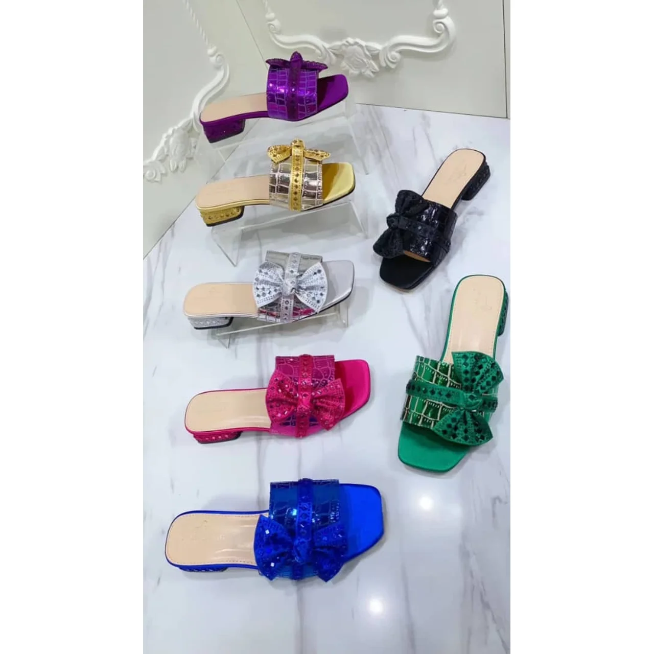 _Trendy Women's Slippers (Chic, Stylish, Long-lasting, Elegant, Eye-catching Design)
