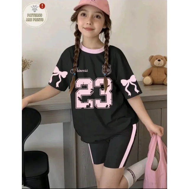_Two-Piece Stylish Outfit for Girls (Chic, Elegant, Classy, Fashion-Forward)
