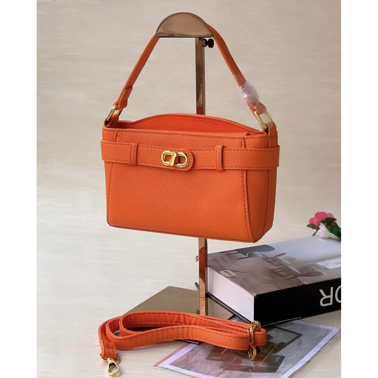 _Women’s Handbag (Chic, Durable, Elegant, Trendy)