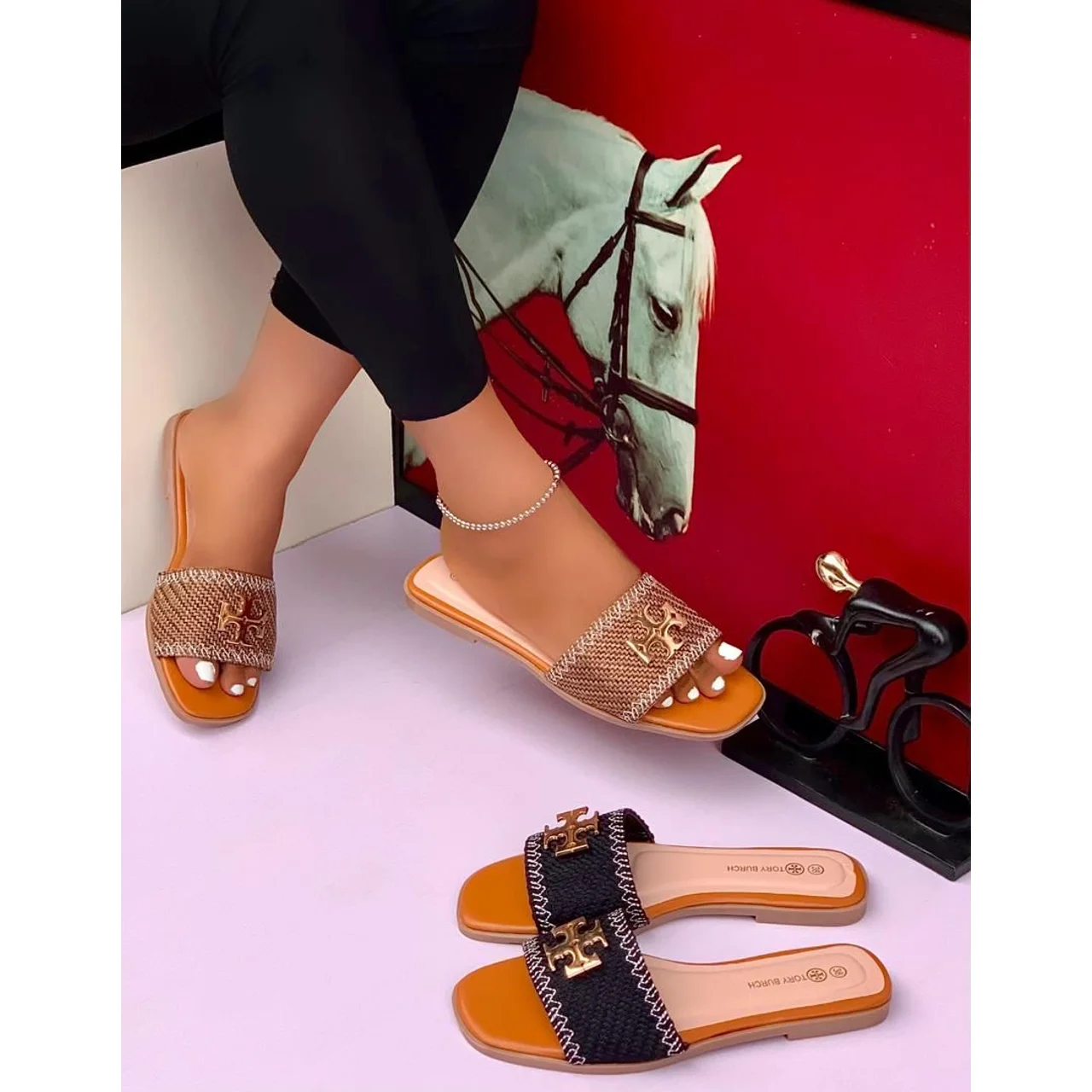 _Women’s Slippers (Chic, Trendy, Elegant, Sturdy)